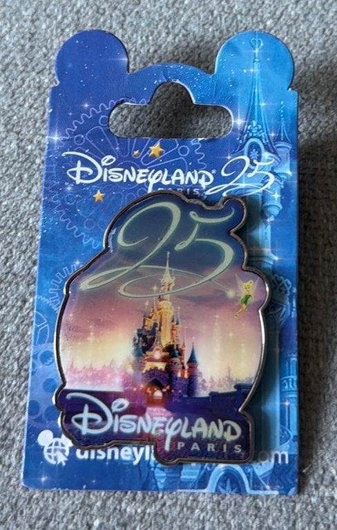 Disneyland Paris 25 pin, Ophalen of Verzenden, Overige figuren, Zo goed als nieuw, Beeldje of Figuurtje