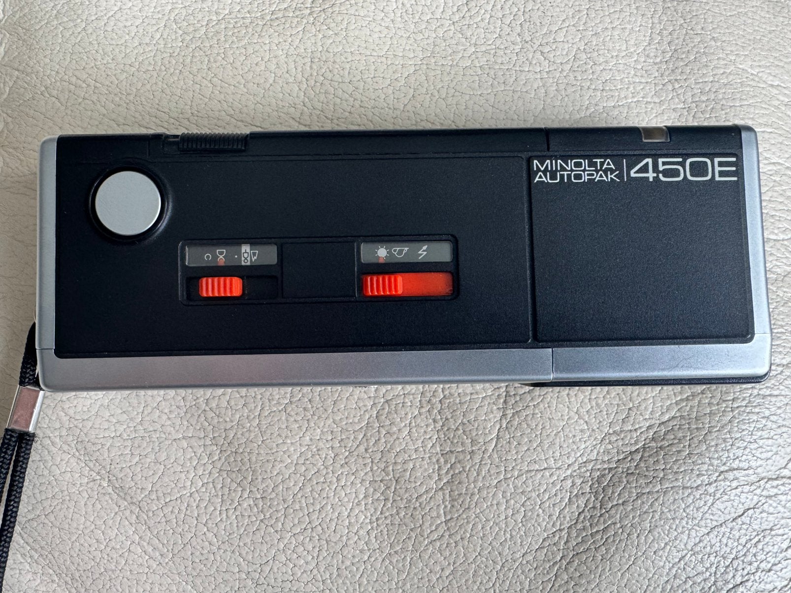 Minolta Autopak 450E fotocamera, Ophalen of Verzenden, Zo goed als nieuw, Compact, Minolta