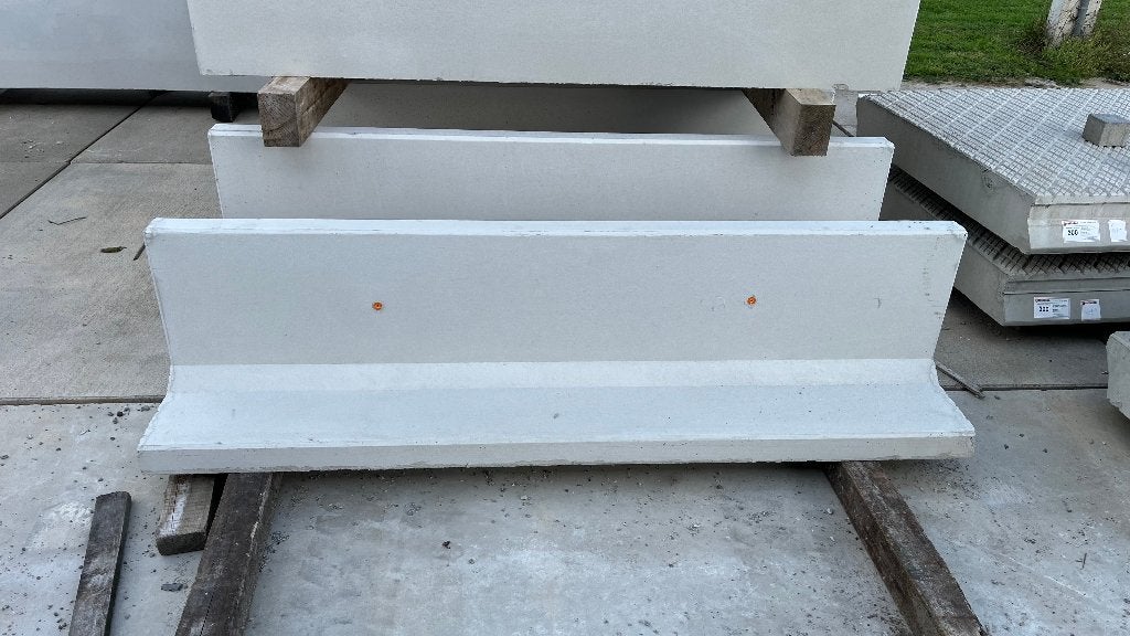 Keerwand beton wand L-wand hoogteverschil afscheidingswand, Ophalen, Nieuw