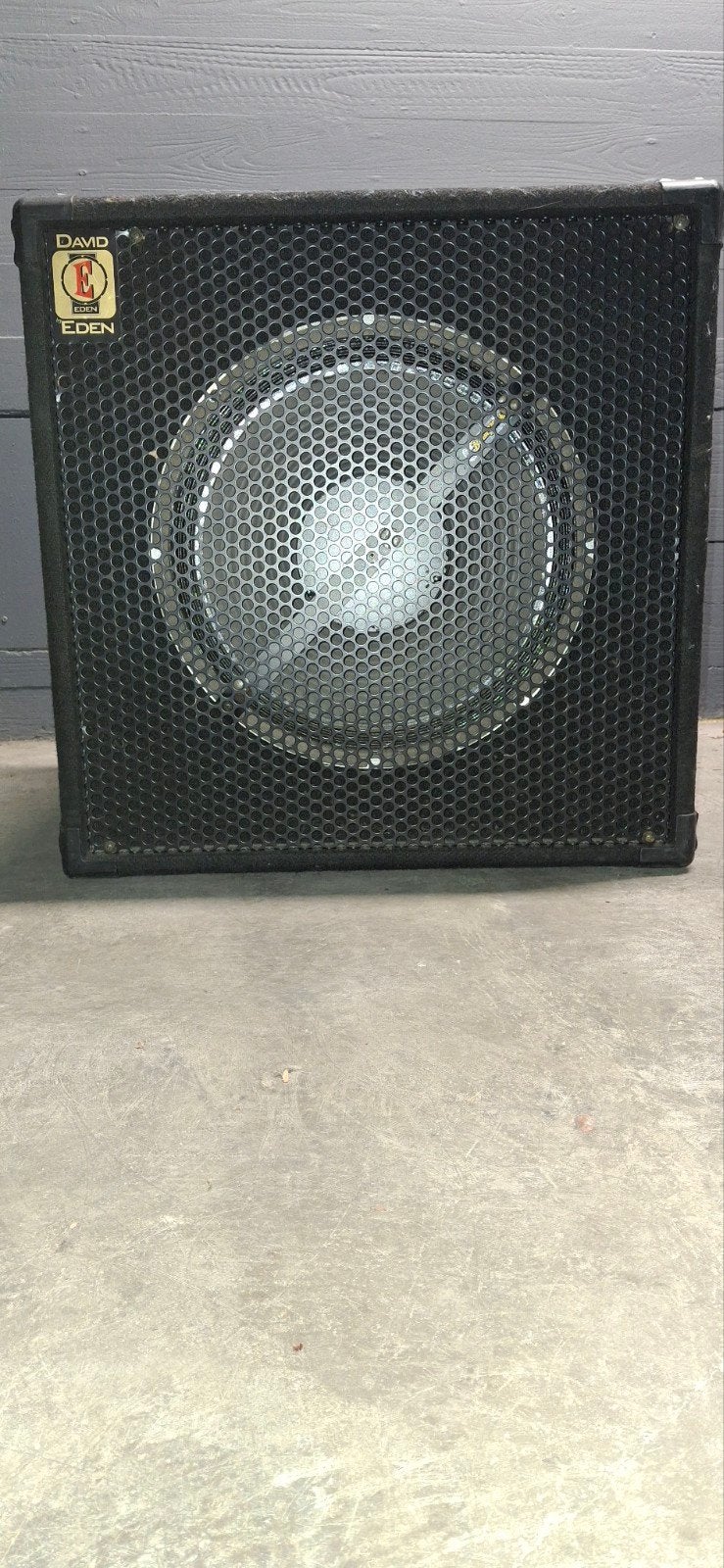 Eden D115 Basgitaar Speakerkast - 200 Watt, Ophalen of Verzenden, Gebruikt, Basgitaar, 100 watt of meer