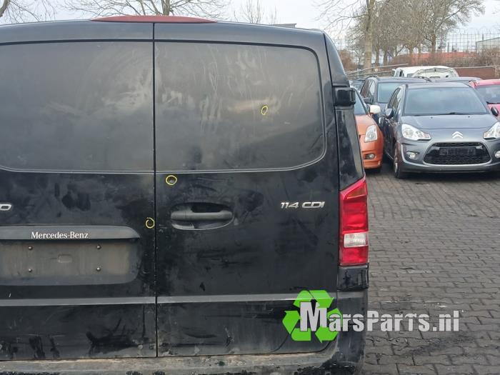 Achterdeur Bus-Bestelauto van een Mercedes Vito (9197), Gebruikt, -, Deur, Ophalen of Verzenden