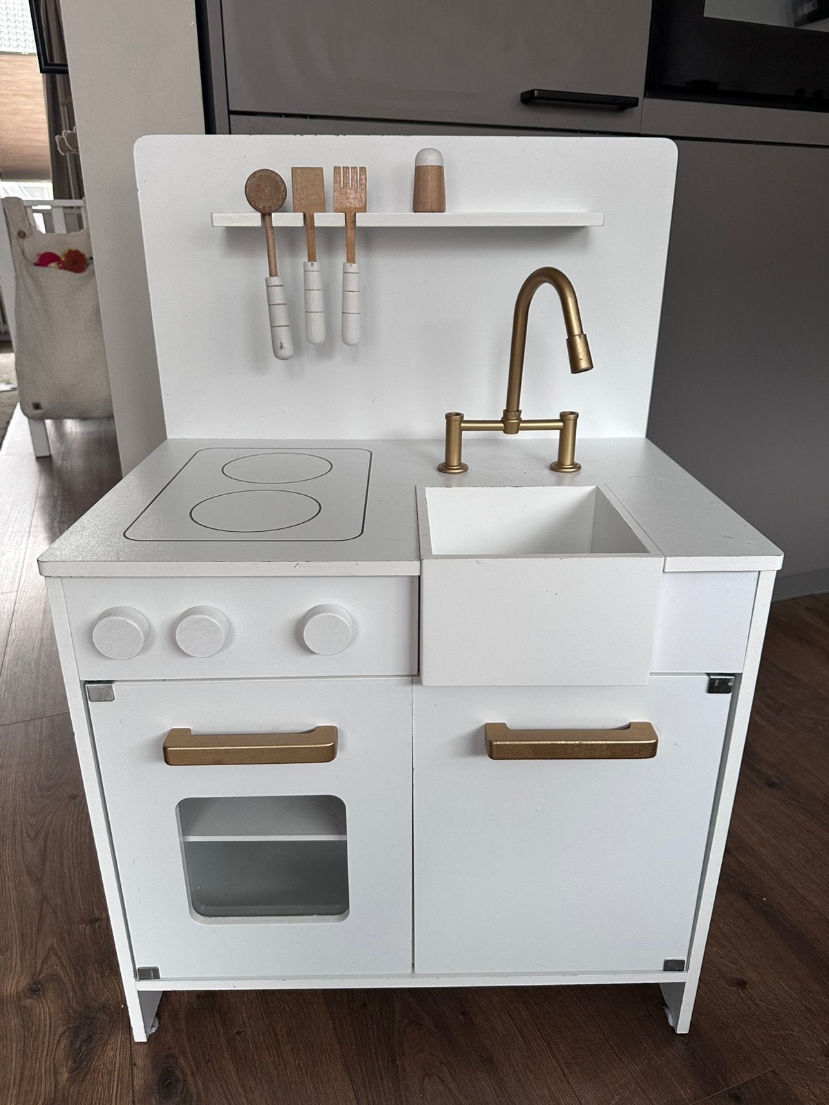GRATIS Speelkeuken Petite Amelie GEBRUIKT, Kinderen en Baby's, Speelgoed | Speelkeukens, Ophalen, Gebruikt, Hout, Speelkeuken