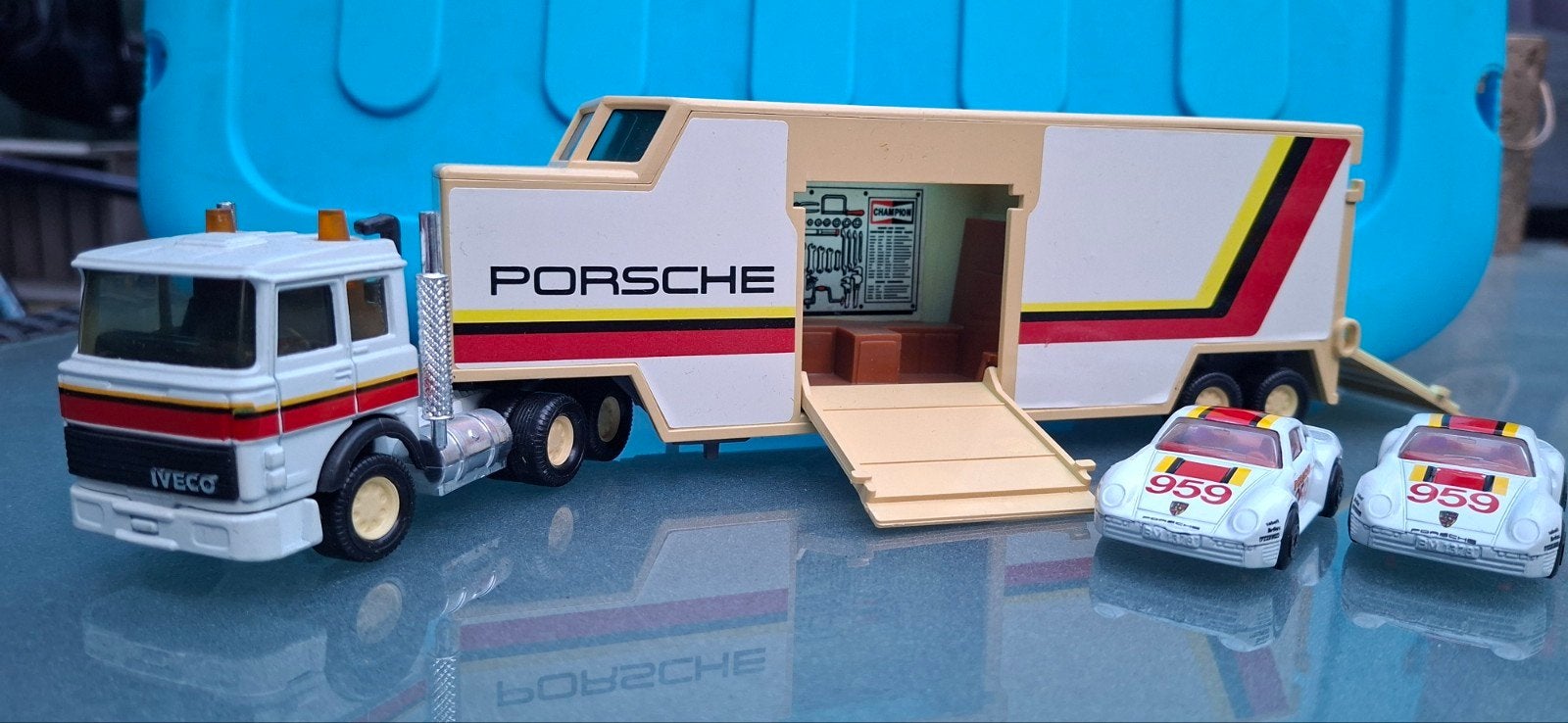 Vintage Matchbox Porsche racetransporter 2 Porsches BIEDEN, Ophalen of Verzenden, Gebruikt