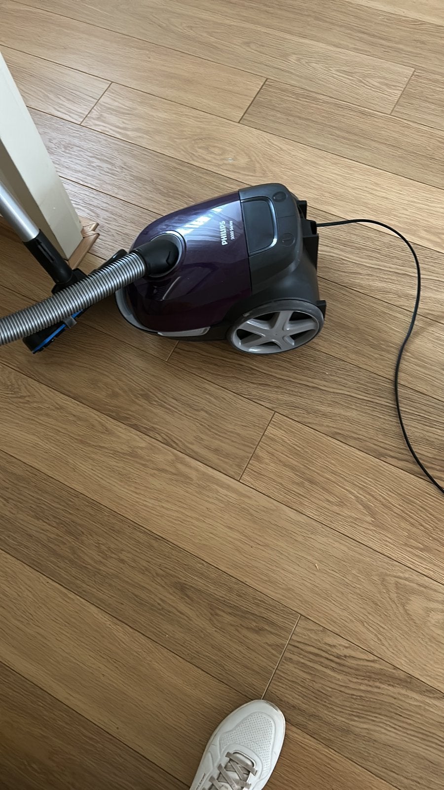 Te koop Philips stofzuiger, Philips, Geschikt voor harde vloeren, Zo goed als nieuw, Ophalen