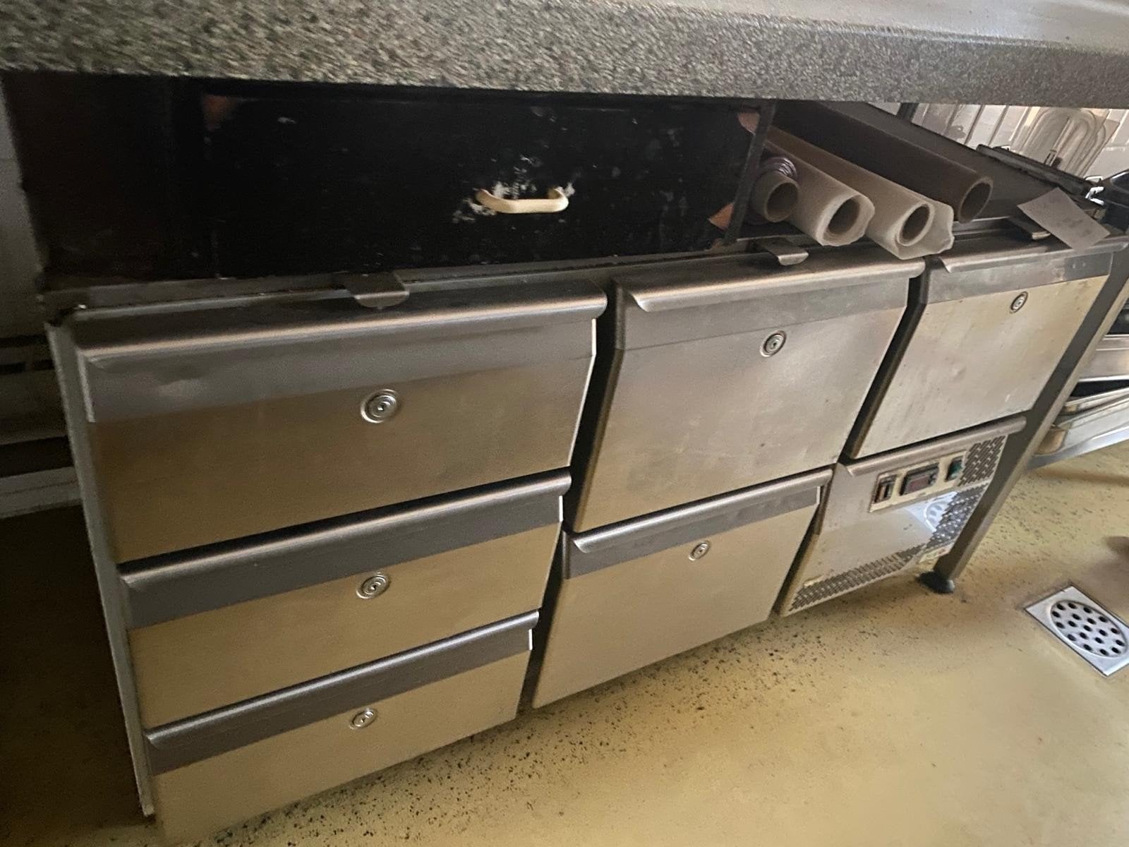 RVS Koelwerkbank met laden - Horeca Keukenapparatuur, Huis en Inrichting, Ophalen, Gebruikt