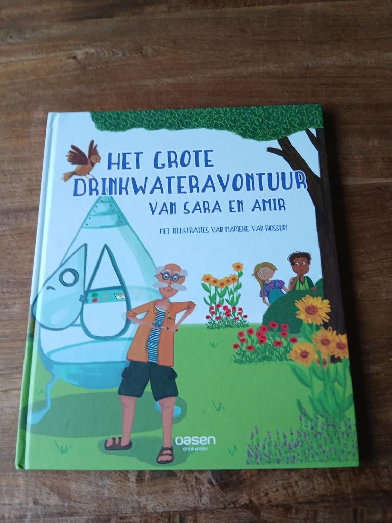 Het Grote Drinkwateravontuur van Sara en Amir, Ophalen of Verzenden, Zo goed als nieuw, Marieke van Rossum (illustraties), Non-fictie