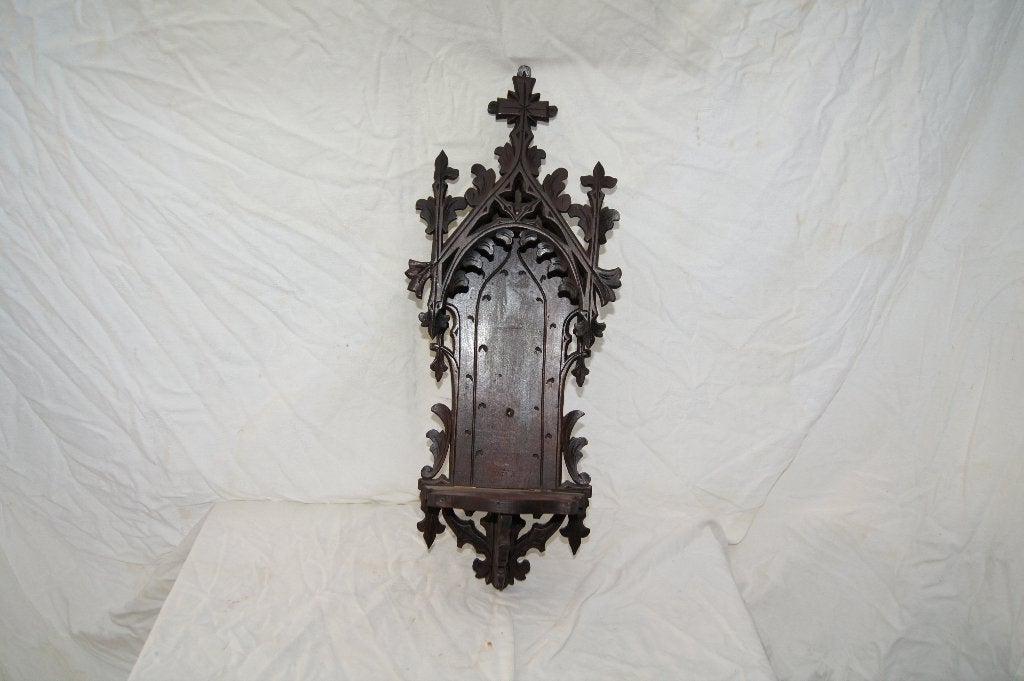 Antiek Gotisch Houtsnijwerk Wanddecoratie met Kruis, Handgemaakt, Wanddecoratie, Hout, Bruin