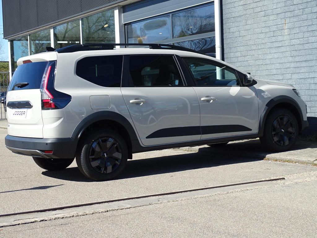 Dacia Jogger 1.0 TCe 110 expression 7p NU 7 JAAR GARANTIE! /, Auto's, Voorwielaandrijving, Stof, Met garantie (alle), 7 stoelen