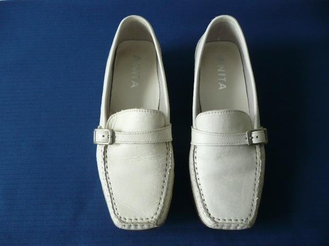 Anita wit leren schoenen maat 36 nog splinternieuw, Nieuw, Ophalen of Verzenden, Wit, Instappers