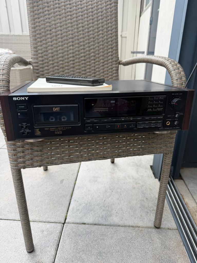 Sony DTC-55ES DAT recorder met afstandsbediening en boek, Ophalen of Verzenden, Enkel, Sony
