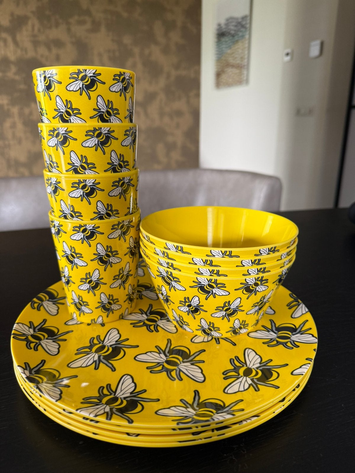 Camping servies met bijenprint van de Hema (Melanine), Huis en Inrichting, Keuken | Servies, Zo goed als nieuw, Bord(en), Overige stijlen