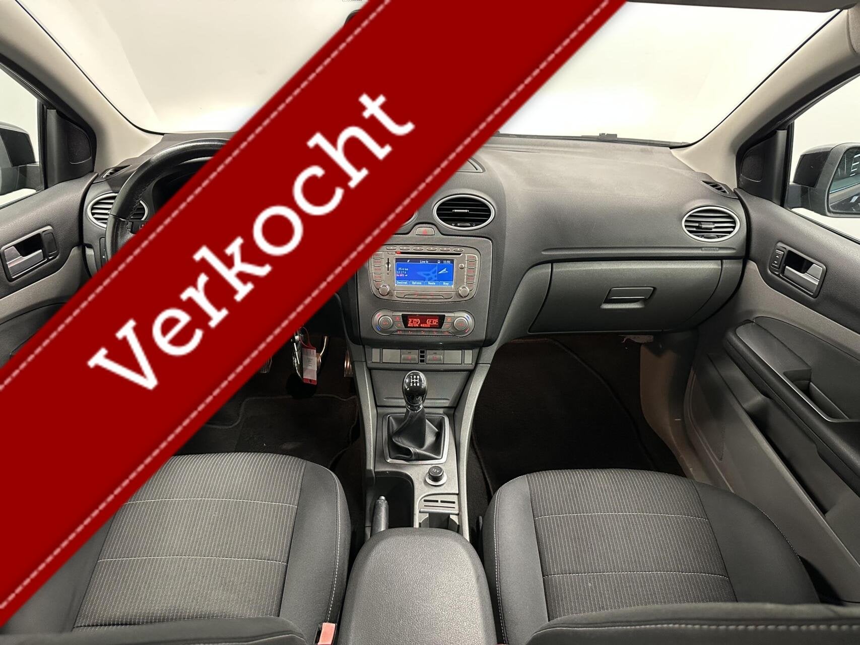 Ford Focus Wagon 1.8 Titanium Flexi Fuel NAVIGATIE CRUISE EC, Gebruikt, 4 cilinders, Met garantie (alle), Zwart
