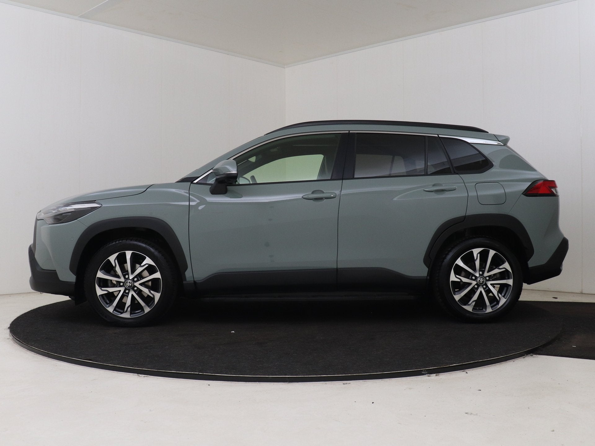 Toyota Corolla Cross 2.0 High Power Hybrid Launch Edition |, Auto's, Gebruikt, 4 cilinders, Hybride Elektrisch/Benzine, 1987 cc