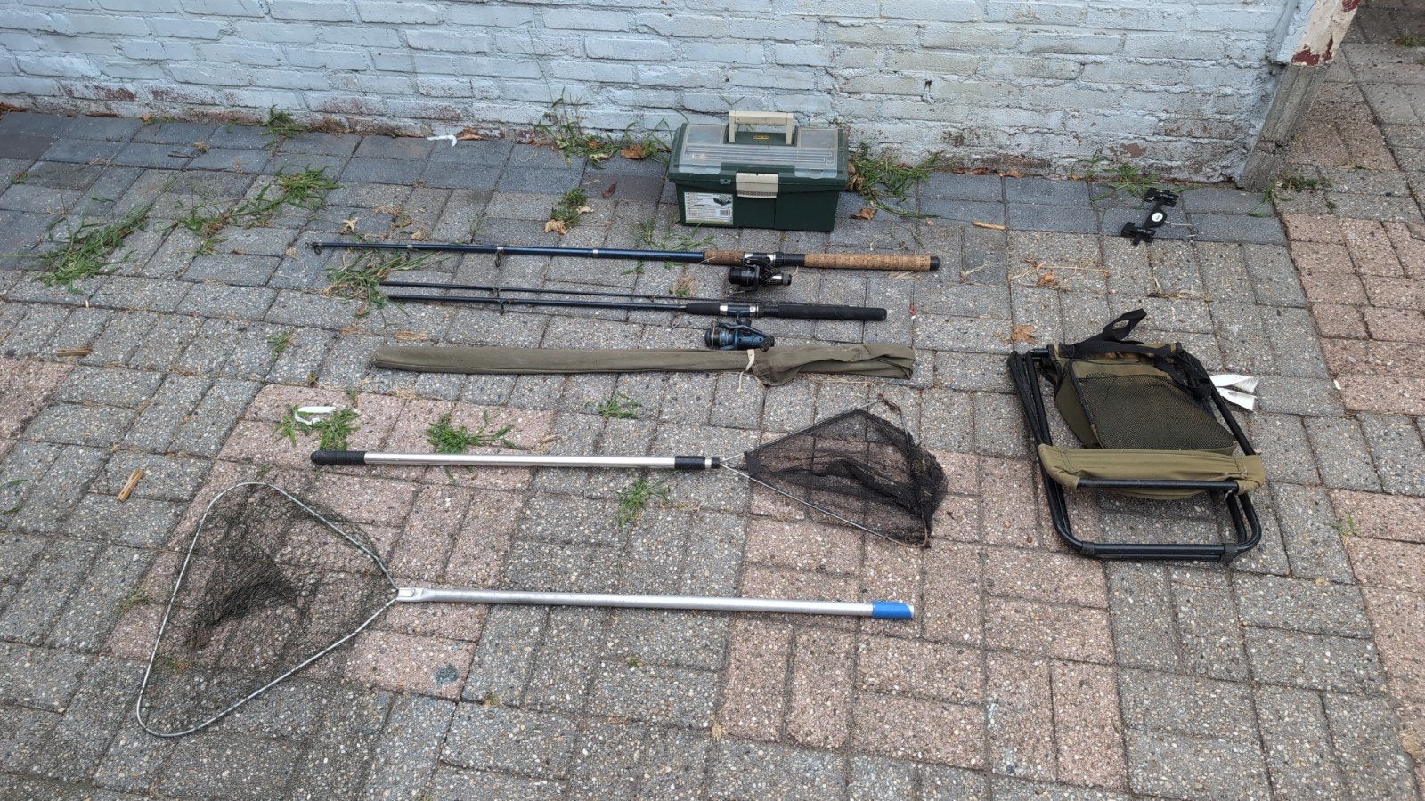 Complete visuitrusting met hengels, molens en accessoires, Ophalen, Gebruikt