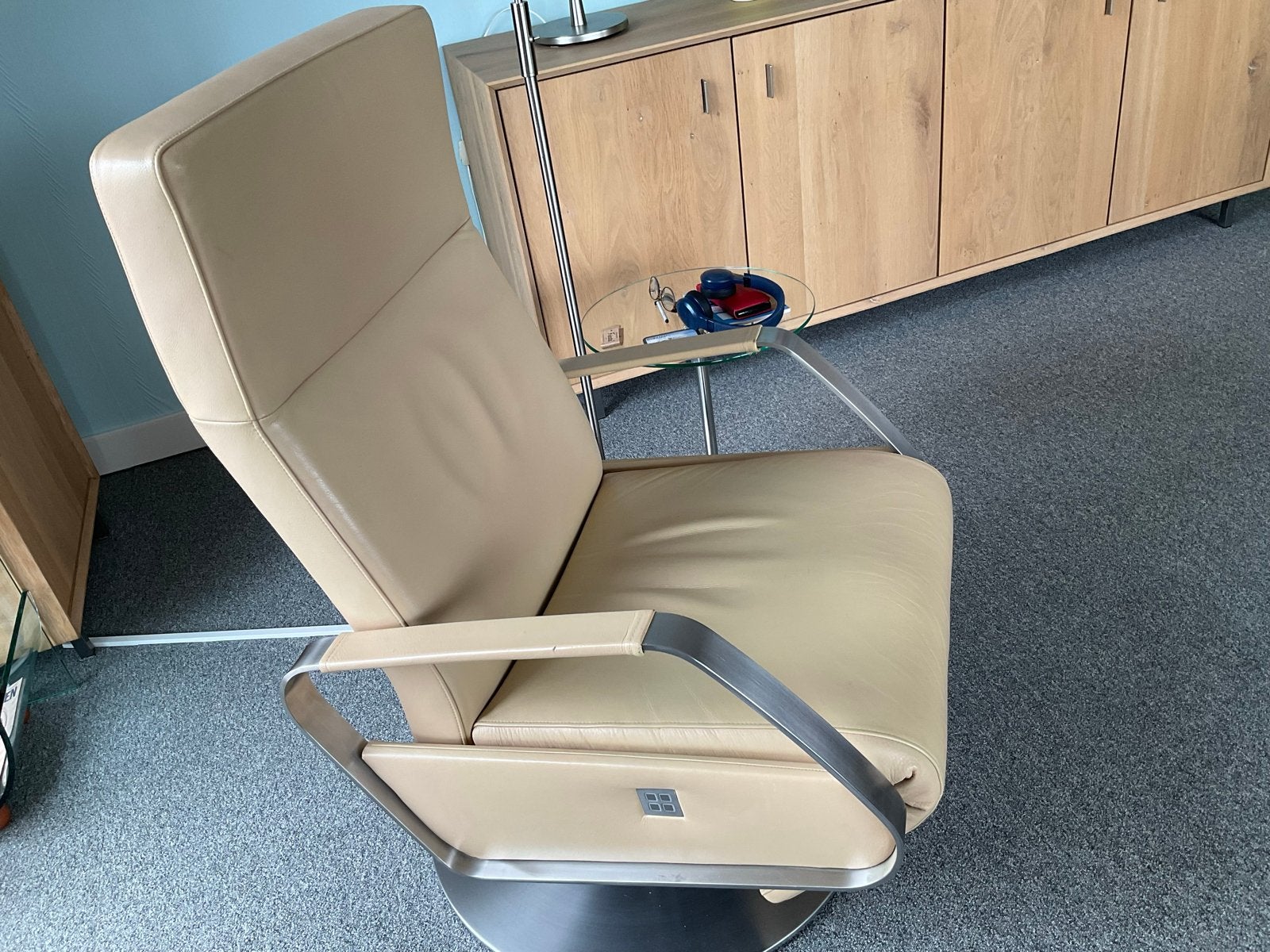 relaxfauteuil met draaivoet en verstelbare rugleuning., Ophalen, Gebruikt, Leer, 75 tot 100 cm