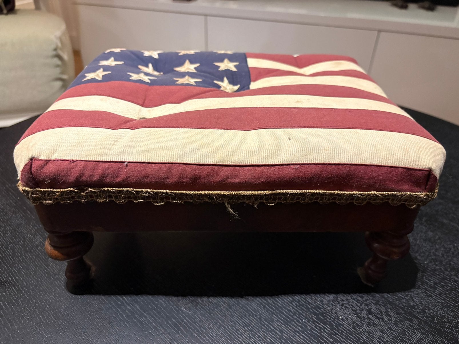 Antiek opstapje met Amerikaanse vlag, Ophalen, Zo goed als nieuw, Rechthoekig, 125 cm of meer