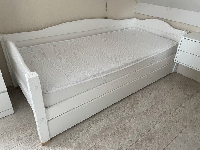 Bed 90x200 incl. bed lades, matras en uitvalbeveiliging, Ophalen, Gebruikt, 90 cm, Eenpersoons