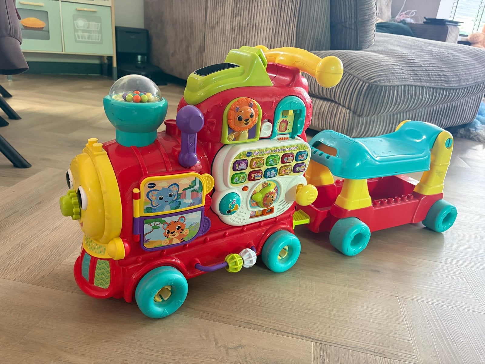 Vtech letterlocomotief, Ophalen, Gebruikt, 6 maanden tot 2 jaar