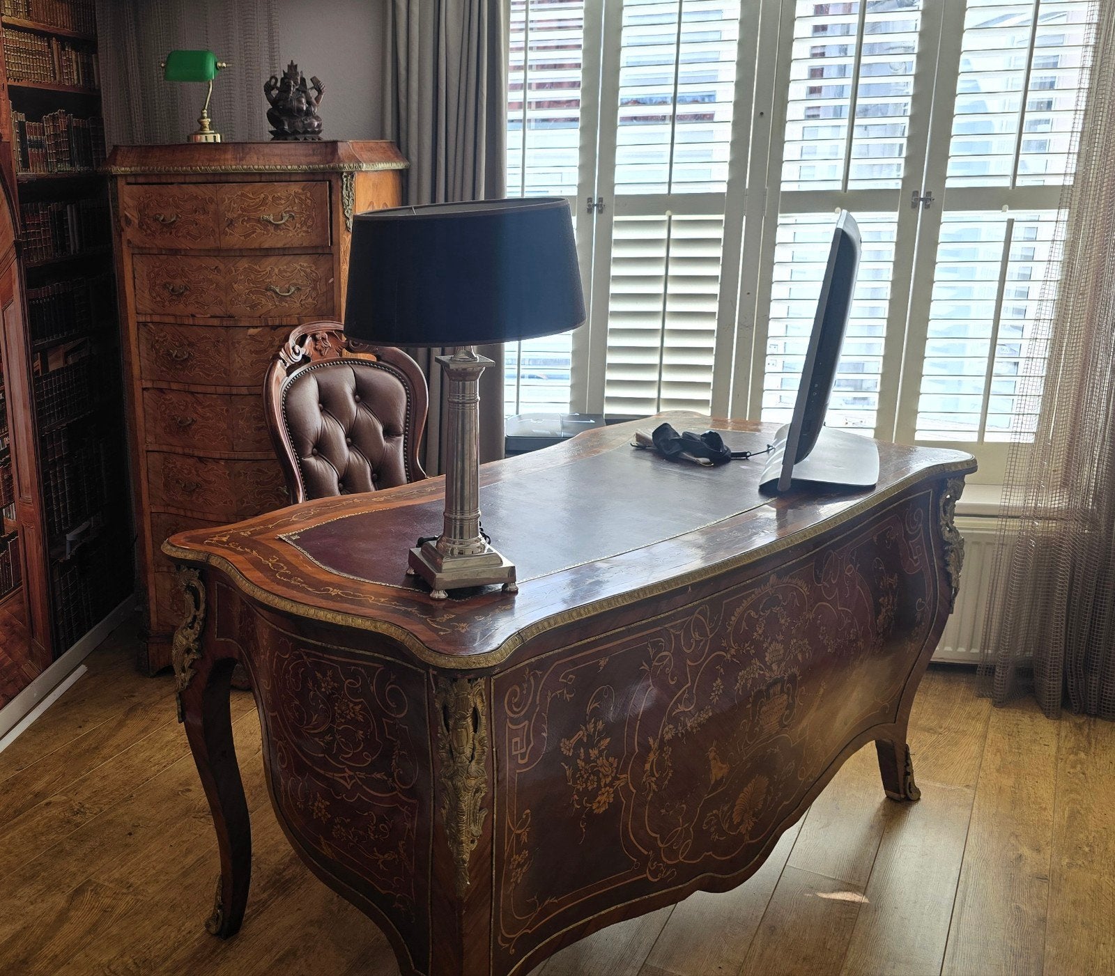 Antiek bureau en ladenkast - Klassieke elegantie, Ophalen