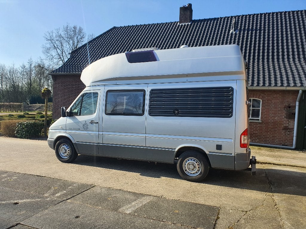 Caravans And Camping Mercedes