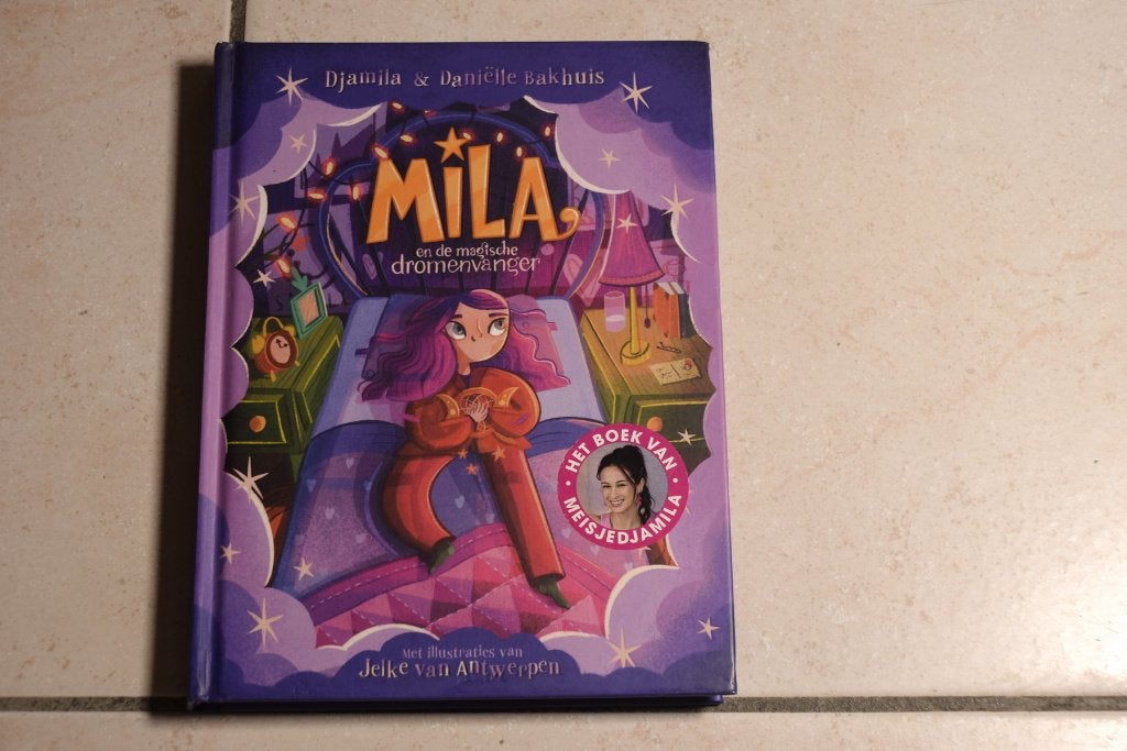 Mila en de magische dromenvanger Djamila & Daniëlle Bakhuis, Ophalen of Verzenden, Zo goed als nieuw, Fictie algemeen