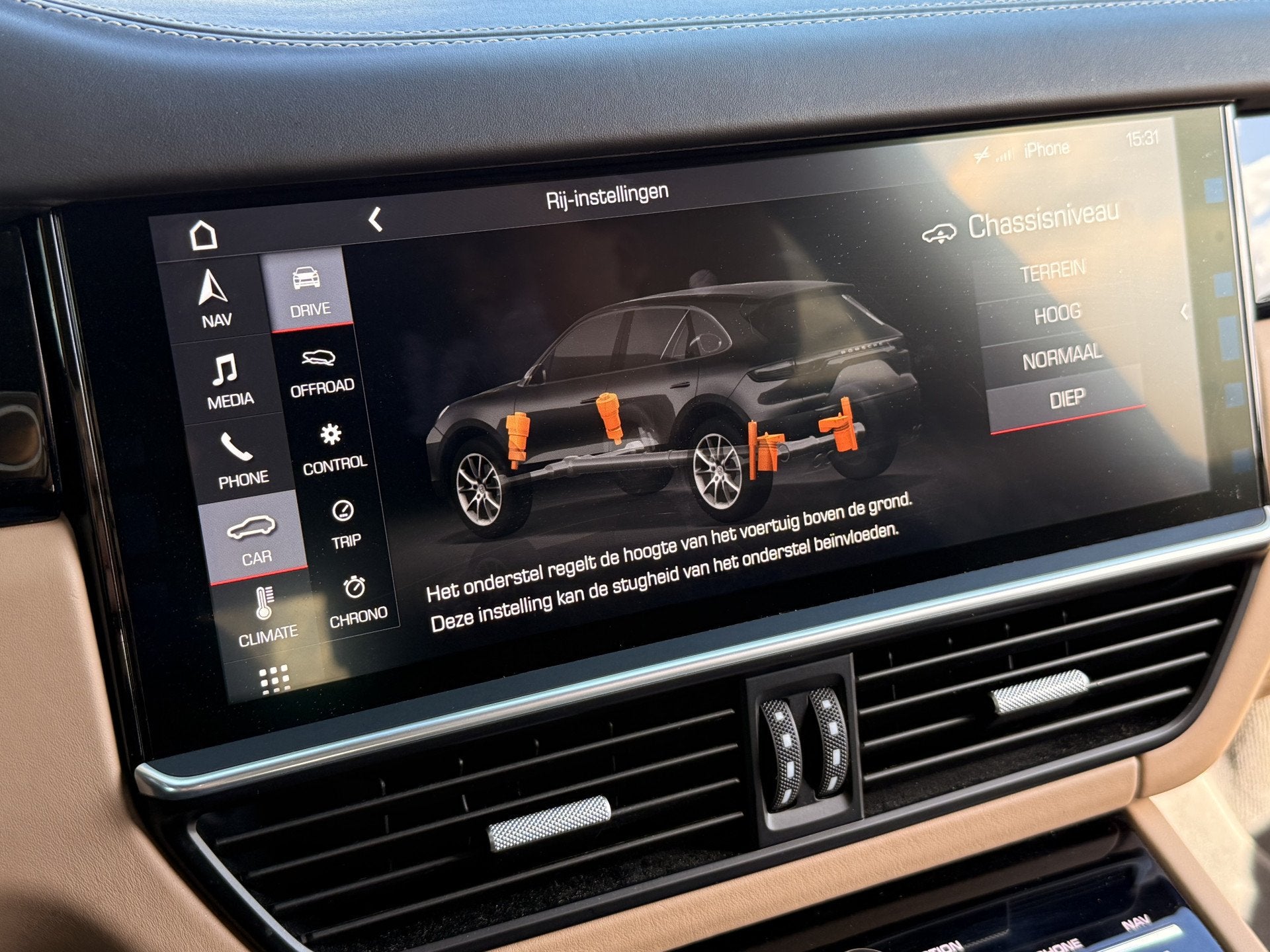 Foto 40 van Porsche Cayenne 3.0 | SportDesign | Pano | SportChrono | Luc