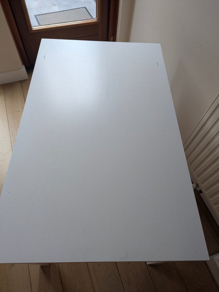 Witte rechthoekige tafel met verlengstuk., Huis en Inrichting, Tafels | Eettafels, Ophalen, Gebruikt, 50 tot 100 cm, 100 tot 150 cm