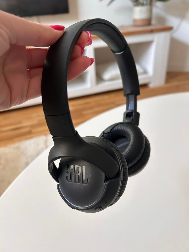 JBL TUNE500BT Draadloze On-Ear Koptelefoon - Zwart, Overige merken, Gebruikt, Draadloos, Op oor (supra aural)