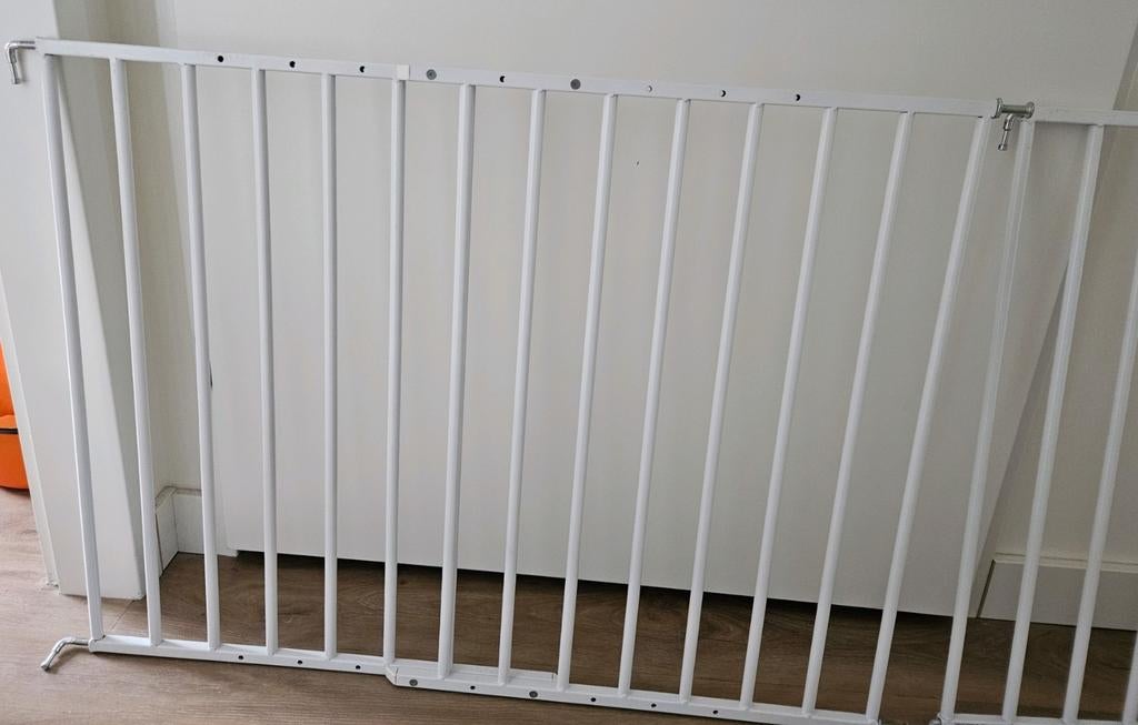 Safety 1st Traphekje (2x) - 73 t/m 80 cm - Uitbreidbaar, Kinderen en Baby's, Traphekjes, Ophalen, Zo goed als nieuw, Klemhekje