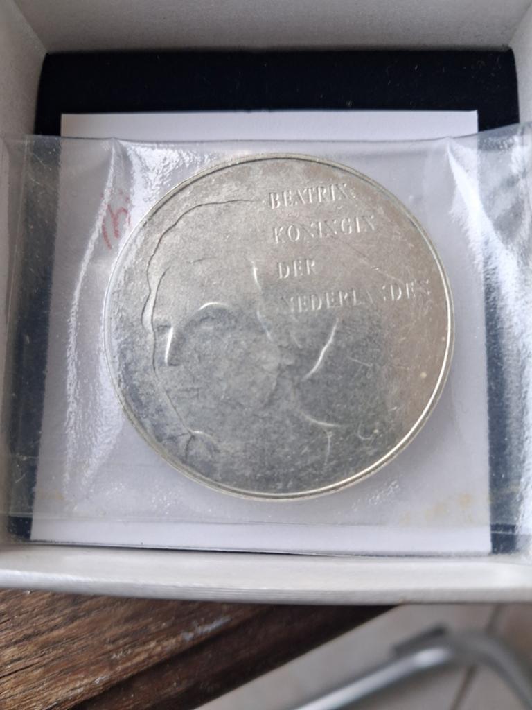Zilveren 50 Gulden Bevrijdingsmunt 1945-1995 Beatrix, Postzegels en Munten, Munten | Nederland, Koningin Beatrix, Zilver, Ophalen of Verzenden