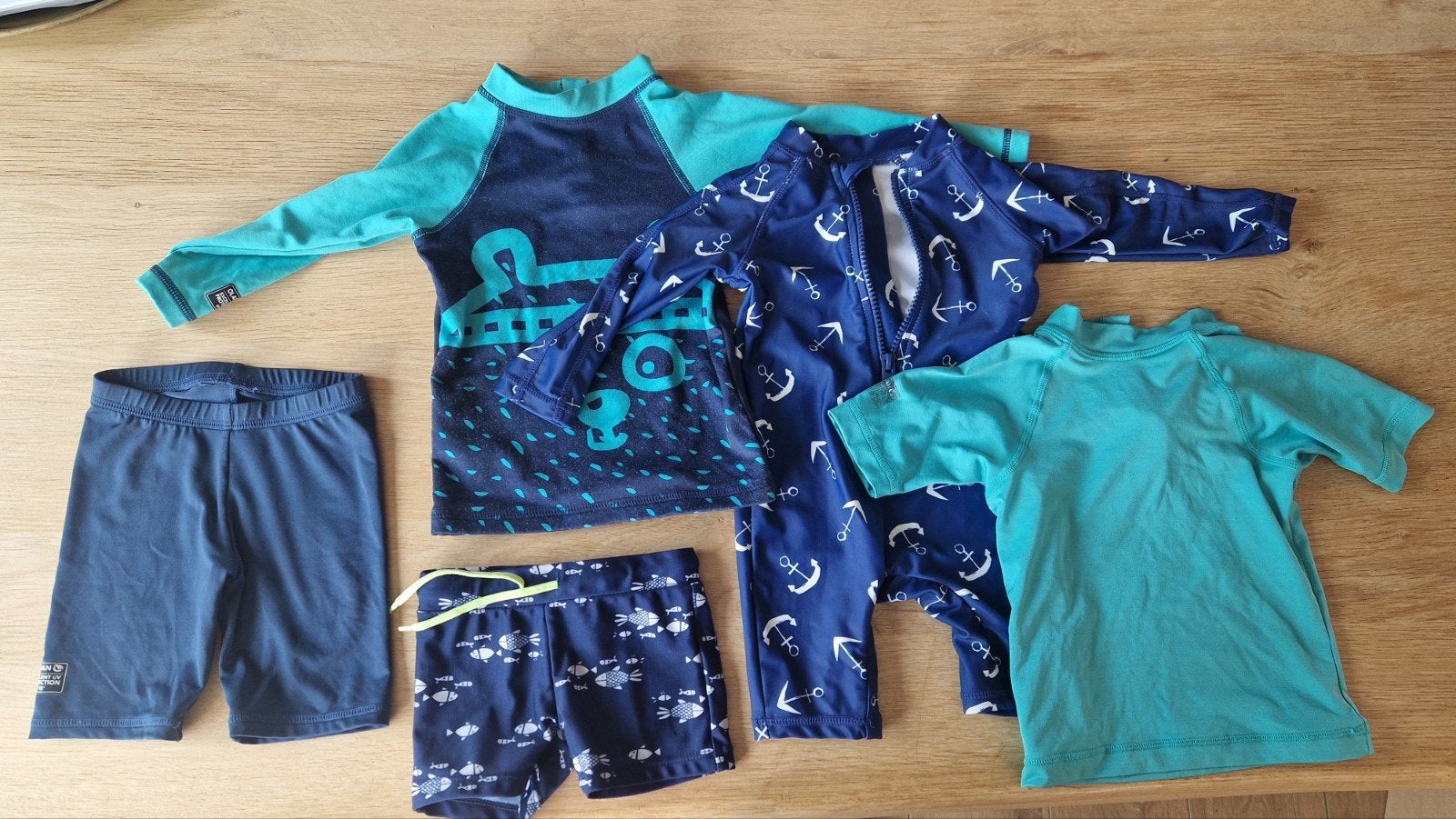 Zwemkleding pakket voor jongens - 62-68, Gebruikt, UV-zwemkleding, Overige maten, Ophalen of Verzenden