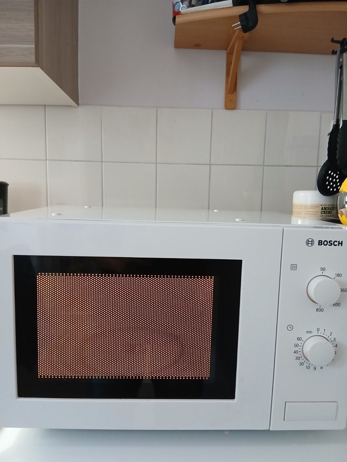 Bosch Magnetron - Wit, Vrijstaand, Zo goed als nieuw, Witgoed en Apparatuur, Magnetrons, Ophalen of Verzenden, Draaiplateau, Magnetron
