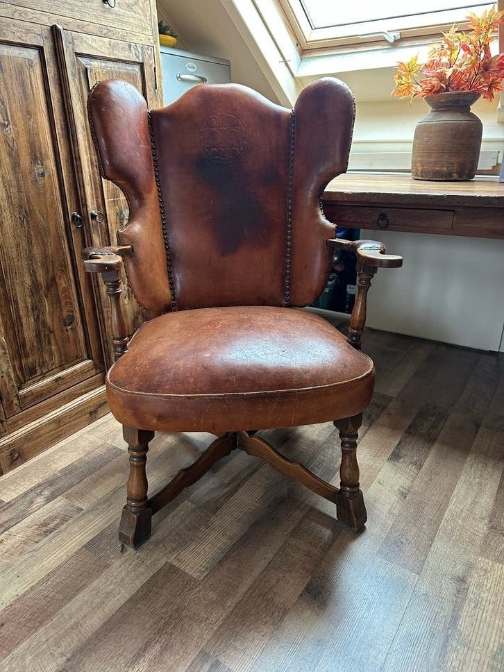 Artifort Klassieke Leren Stoel - Oranje Bruin, Huis en Inrichting, Ophalen, Gebruikt, Bruin, Leer
