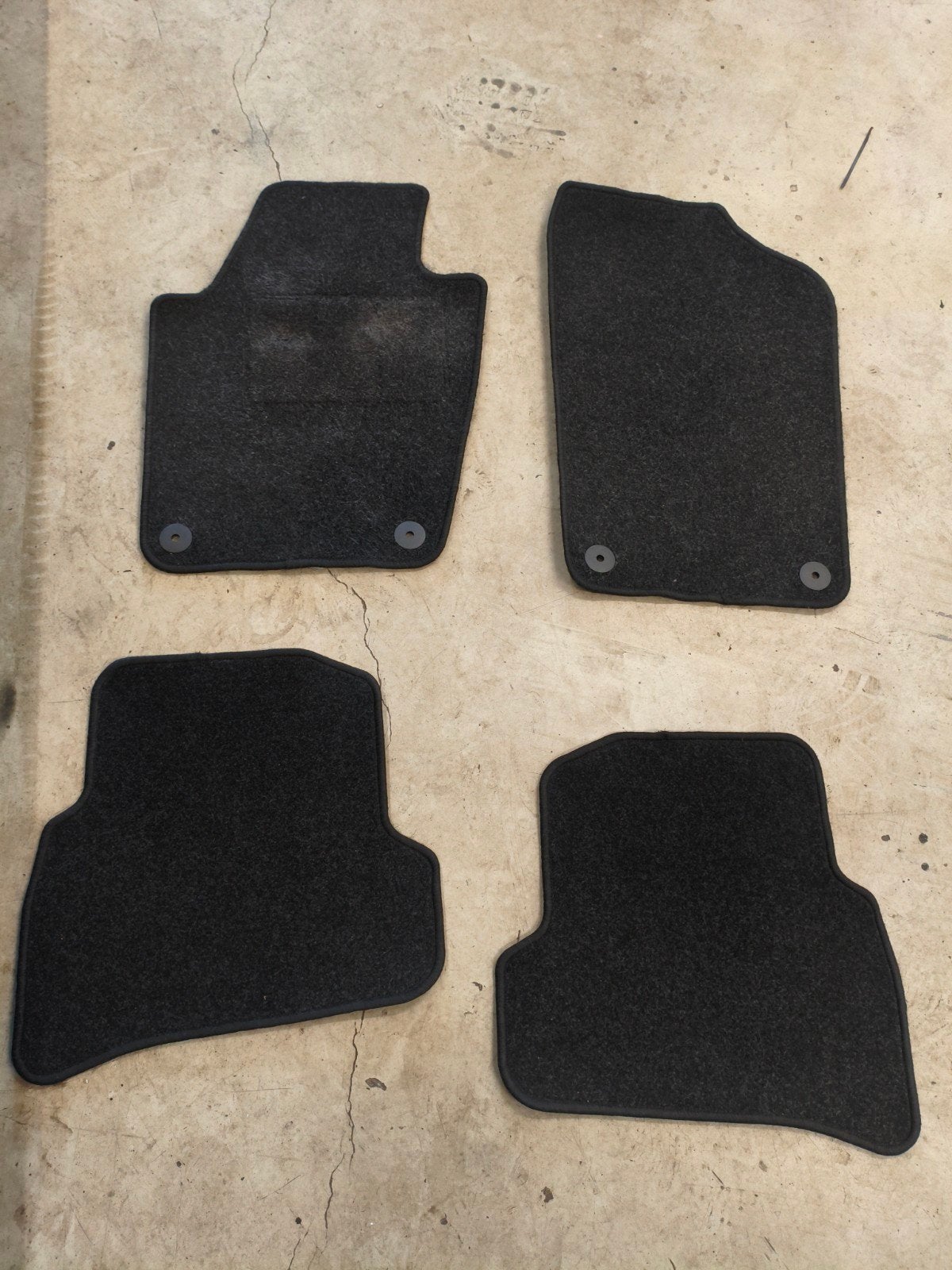 Vloermatten set voor Volkswagen Polo 2012, Ophalen of Verzenden, Gebruikt