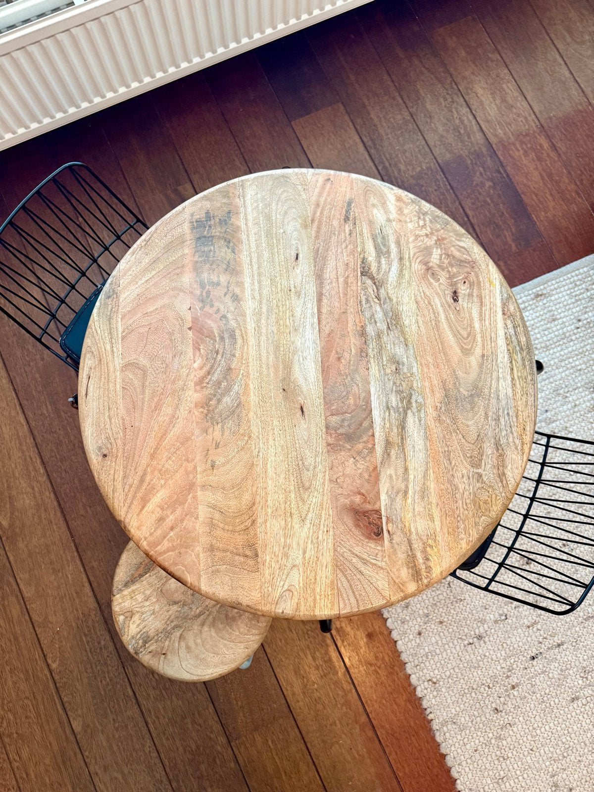 Ronde kindertafel met krukje en twee stoelen, Kinderen en Baby's, Kinderkamer | Tafels en Stoelen, Ophalen, Gebruikt, Tafel(s) en Stoel(en)