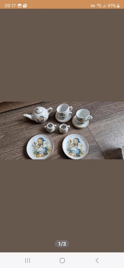 Leuk hummel kinderserviesje, Antiek en Kunst, Antiek | Servies compleet, Ophalen of Verzenden