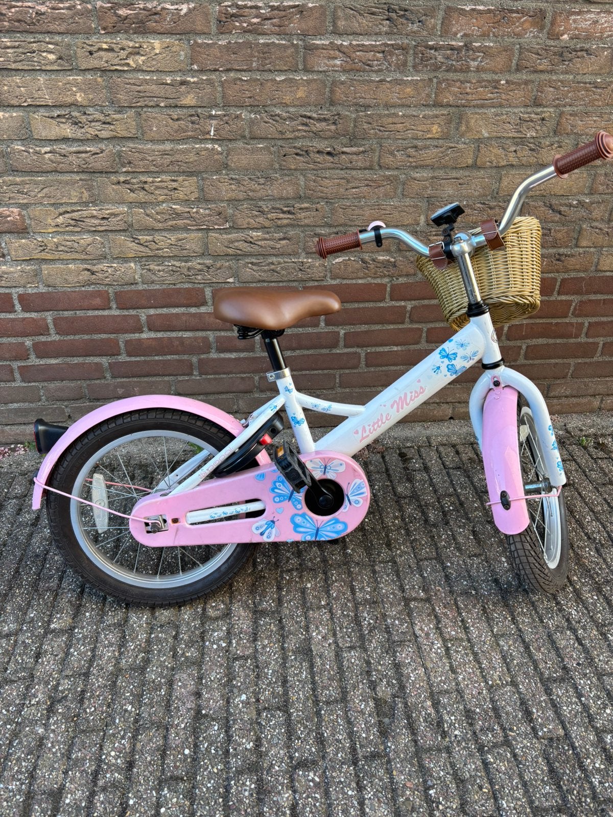 Mooie meisjesfiets 16 inch, incl. slot, Ophalen, Zo goed als nieuw, Terugtraprem, 16 inch