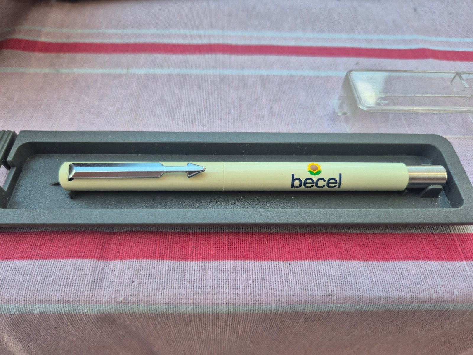 Vintage Becel Balpen met reclame, Overige merken, Gebruikt, Balpen, Ophalen of Verzenden