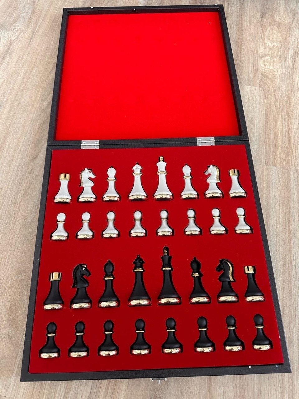 Luxe handgemaakte houten schaakset - Turks ambacht, Een of twee spelers, Ophalen of Verzenden, Nieuw