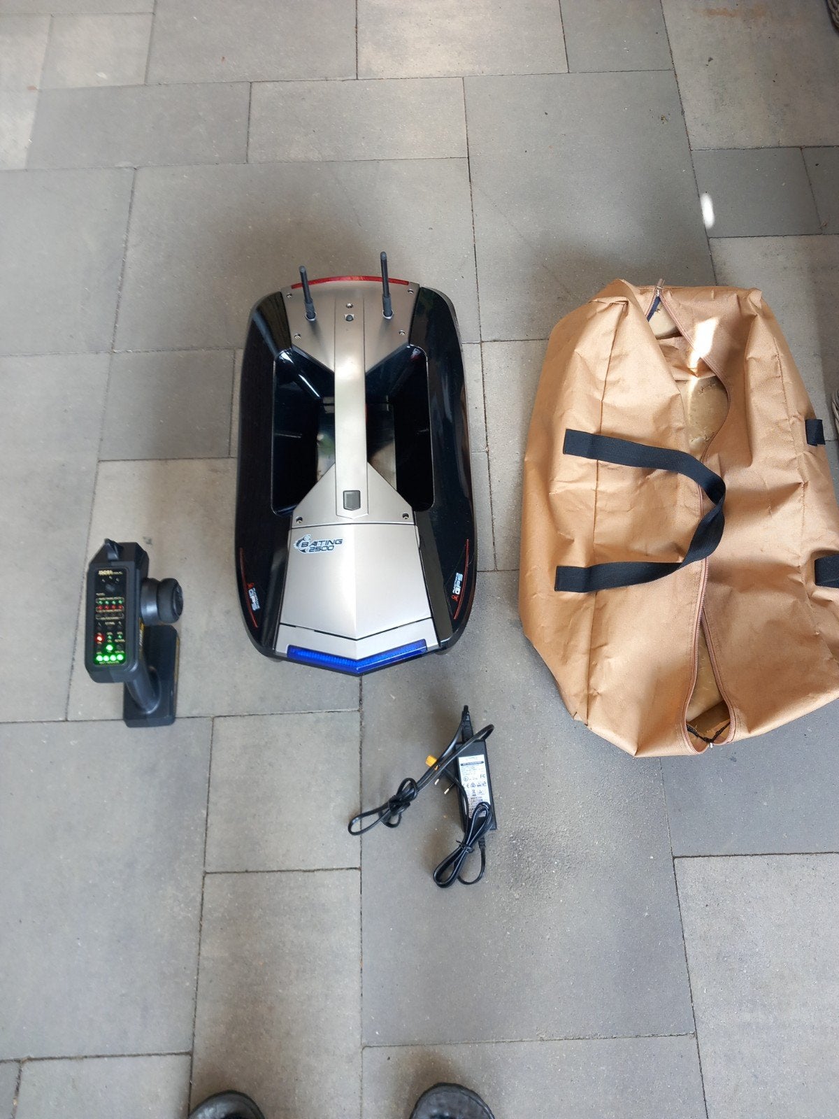 Mooie Baiting 2500 voerboot met GPS., Watersport en Boten, Hengelsport | Karpervissen, Ophalen, Gebruikt, Overige typen
