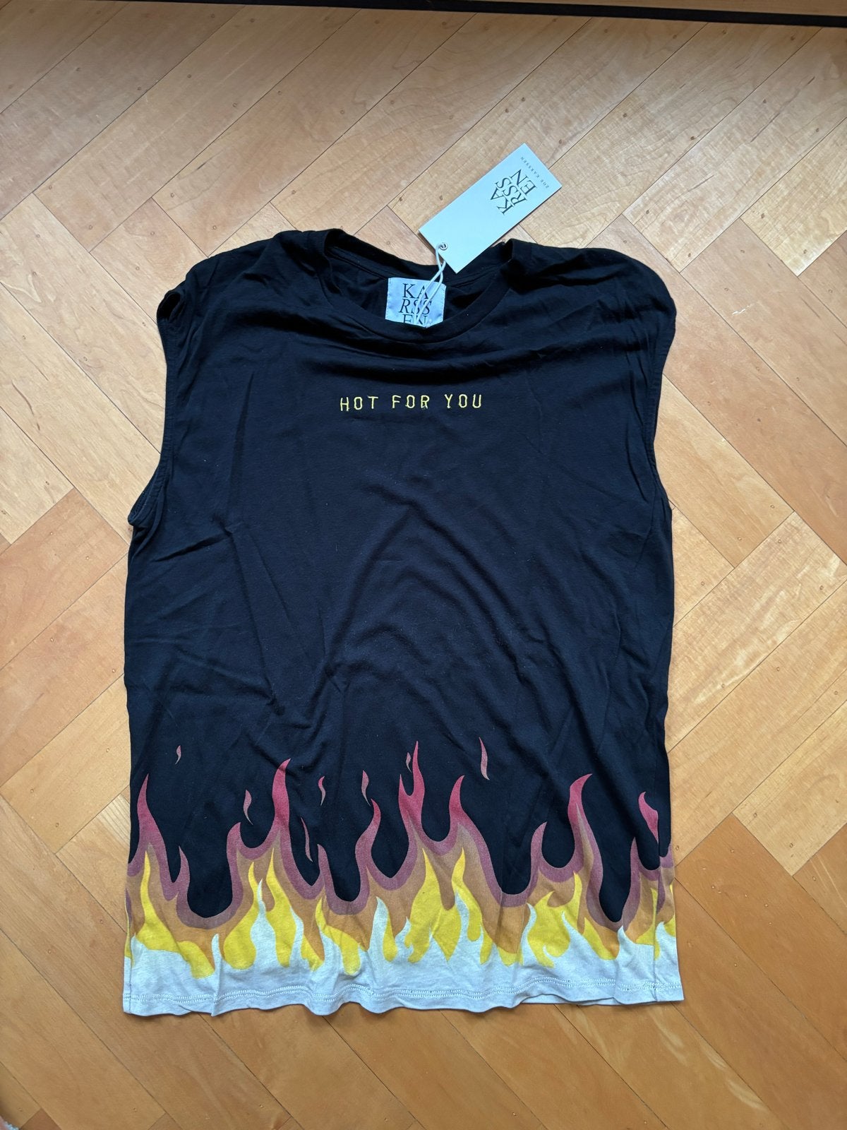 Zoe Karssen "Hot For You" mouwloze top met vlammenprint, Zwart, Ophalen of Verzenden, Zo goed als nieuw, Zonder mouw