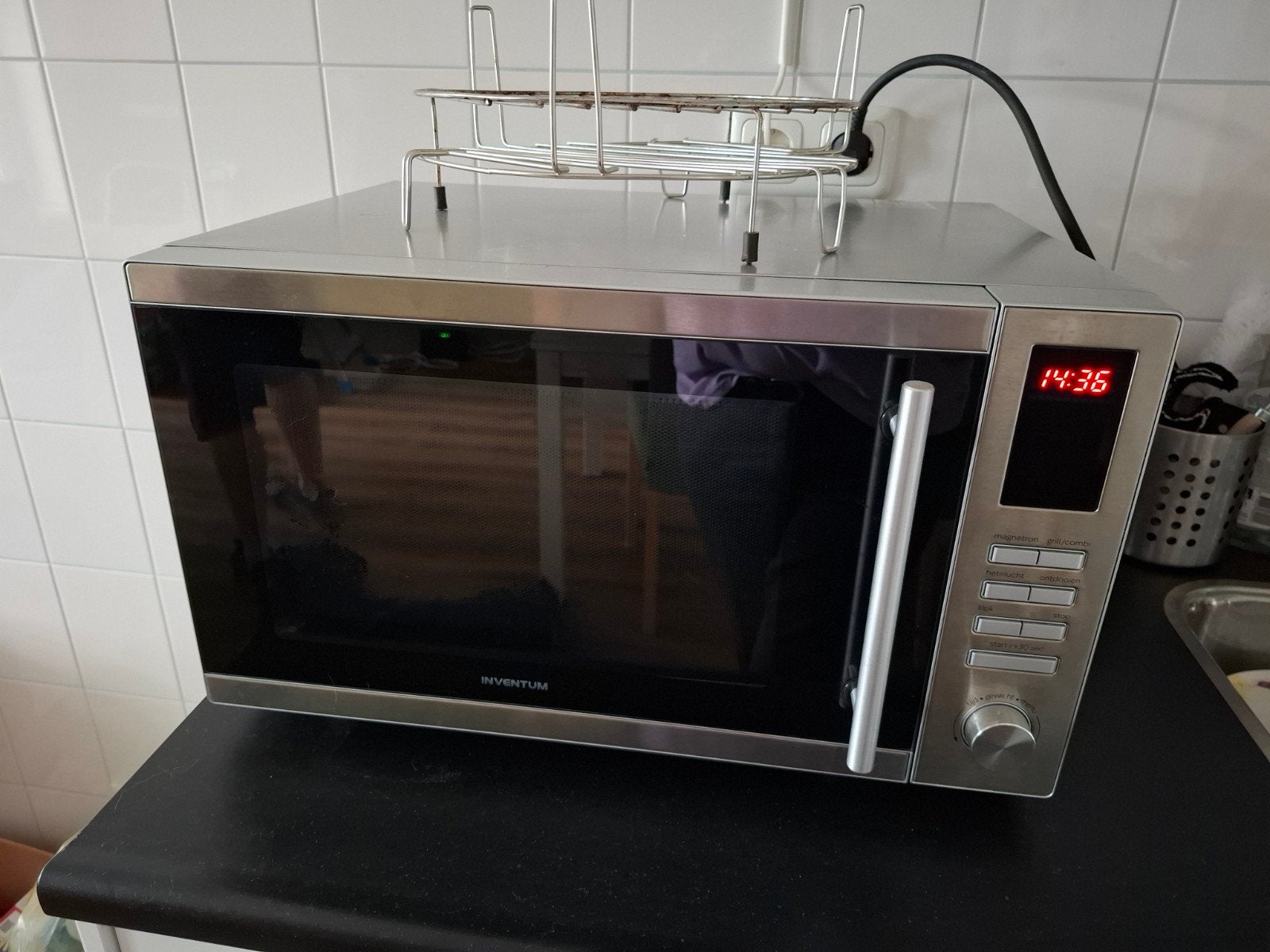 Inventum Combimagnetron - Zilverkleurig, Vrijstaand, Witgoed en Apparatuur, Ophalen, Combimagnetron, Gebruikt, Draaiplateau