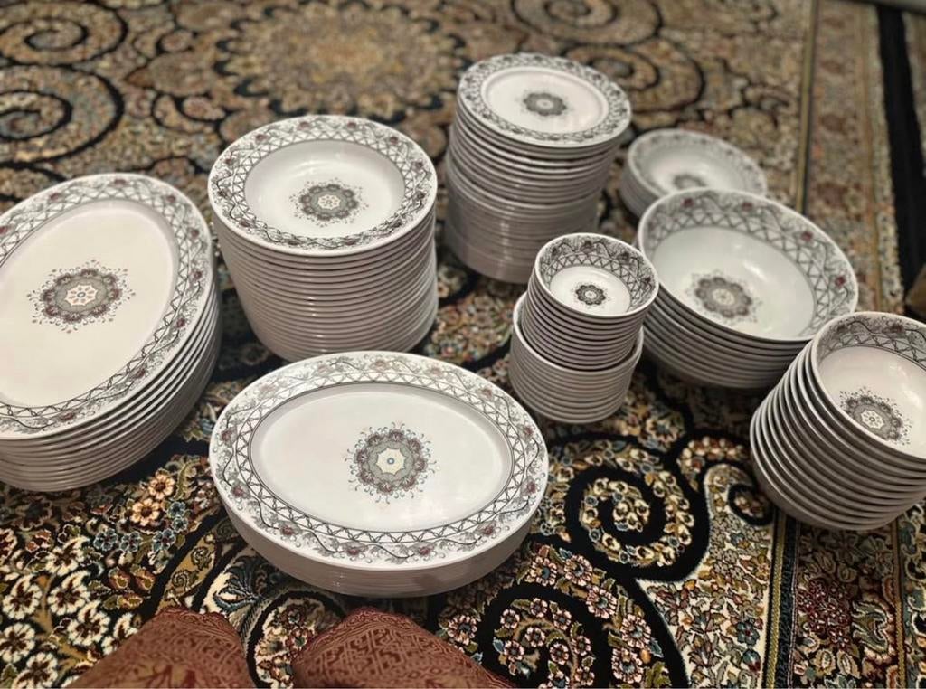 Compleet Irani Dinnerset voor 24 Personen, Ophalen of Verzenden