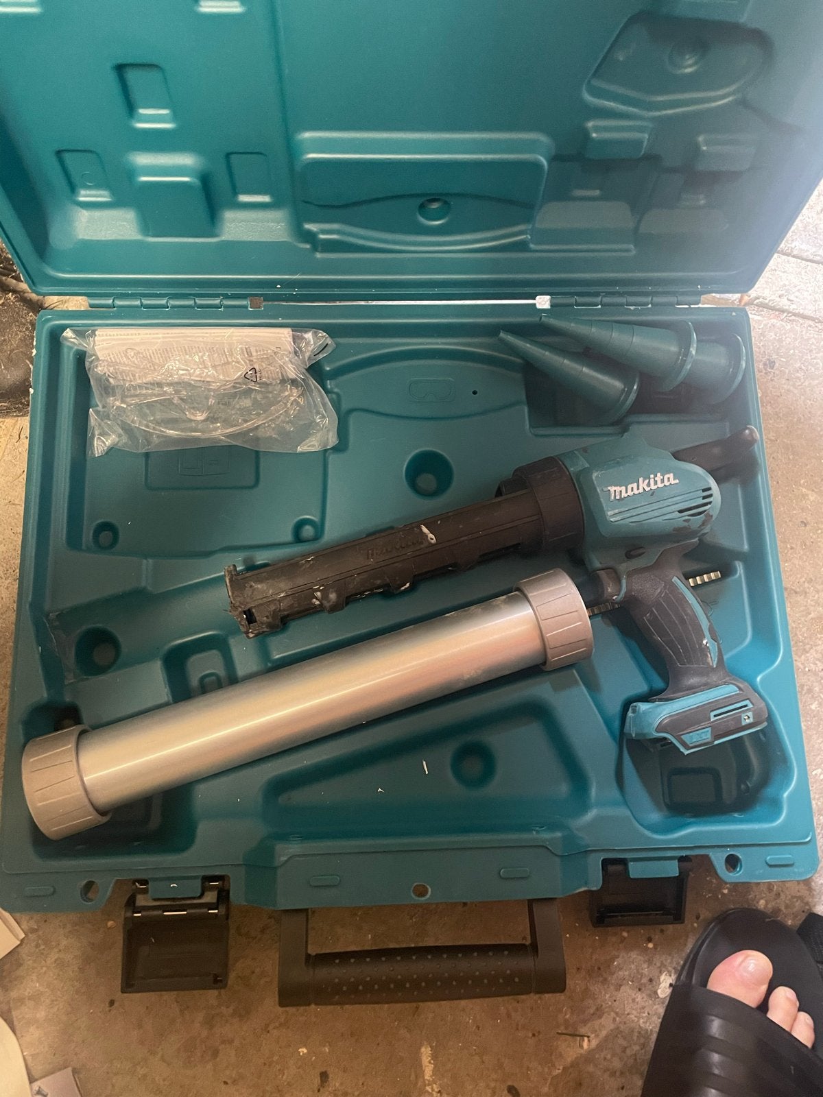 Makita DCG180 Accu Kitspuit voor kokers en worsten, Ophalen, Gebruikt, Kitspuit, Makita
