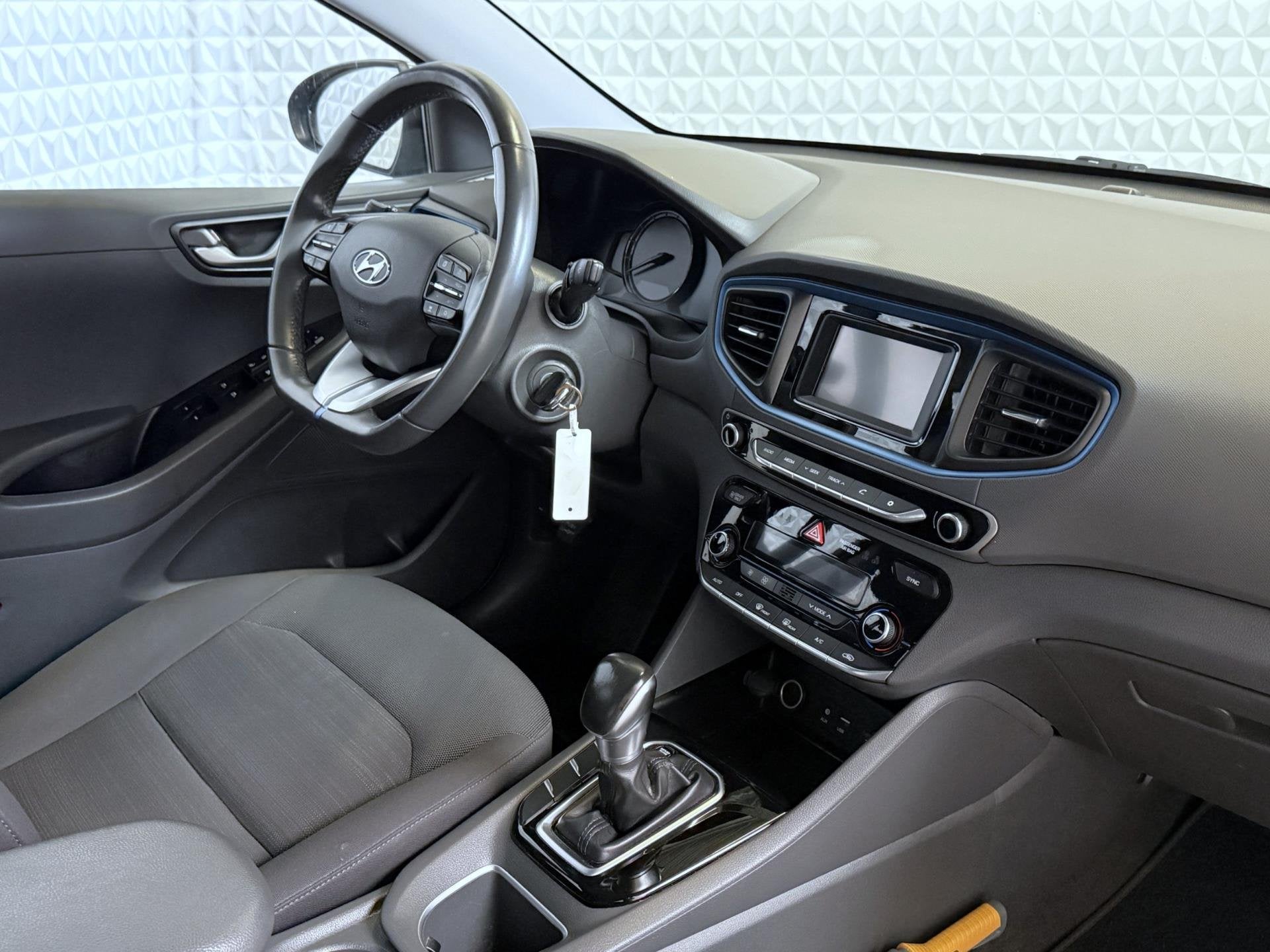 Hyundai IONIQ 1.6 GDi Hybrid - MET MOOI WERK! LEES ADVERTENT, Auto's, 1345 kg, Gebruikt, Euro 6, Origineel Nederlands