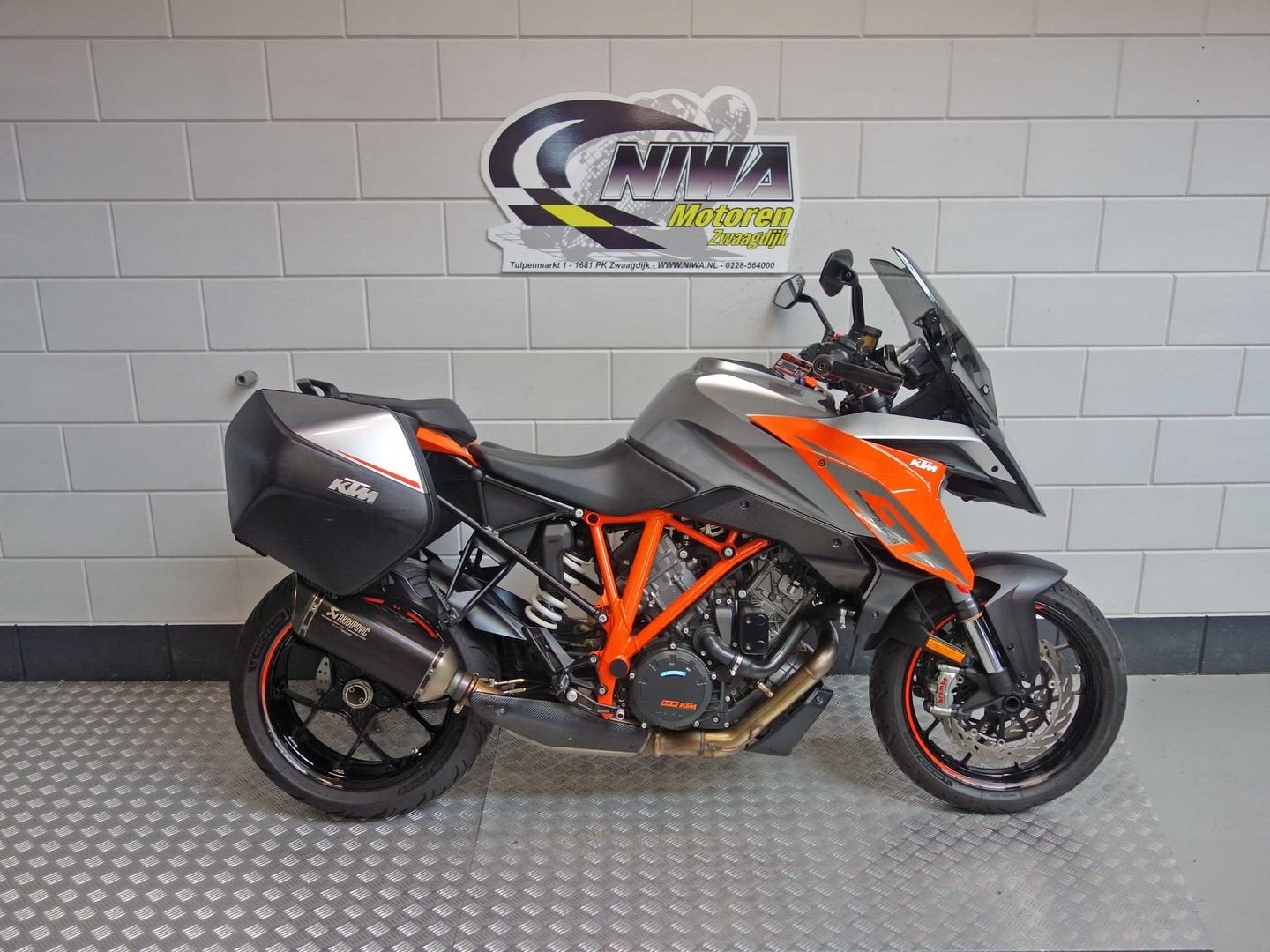 KTM 1290 SUPER DUKE GT, 2 cilinders, KTM, Motorrijbewijs A, Bedrijf