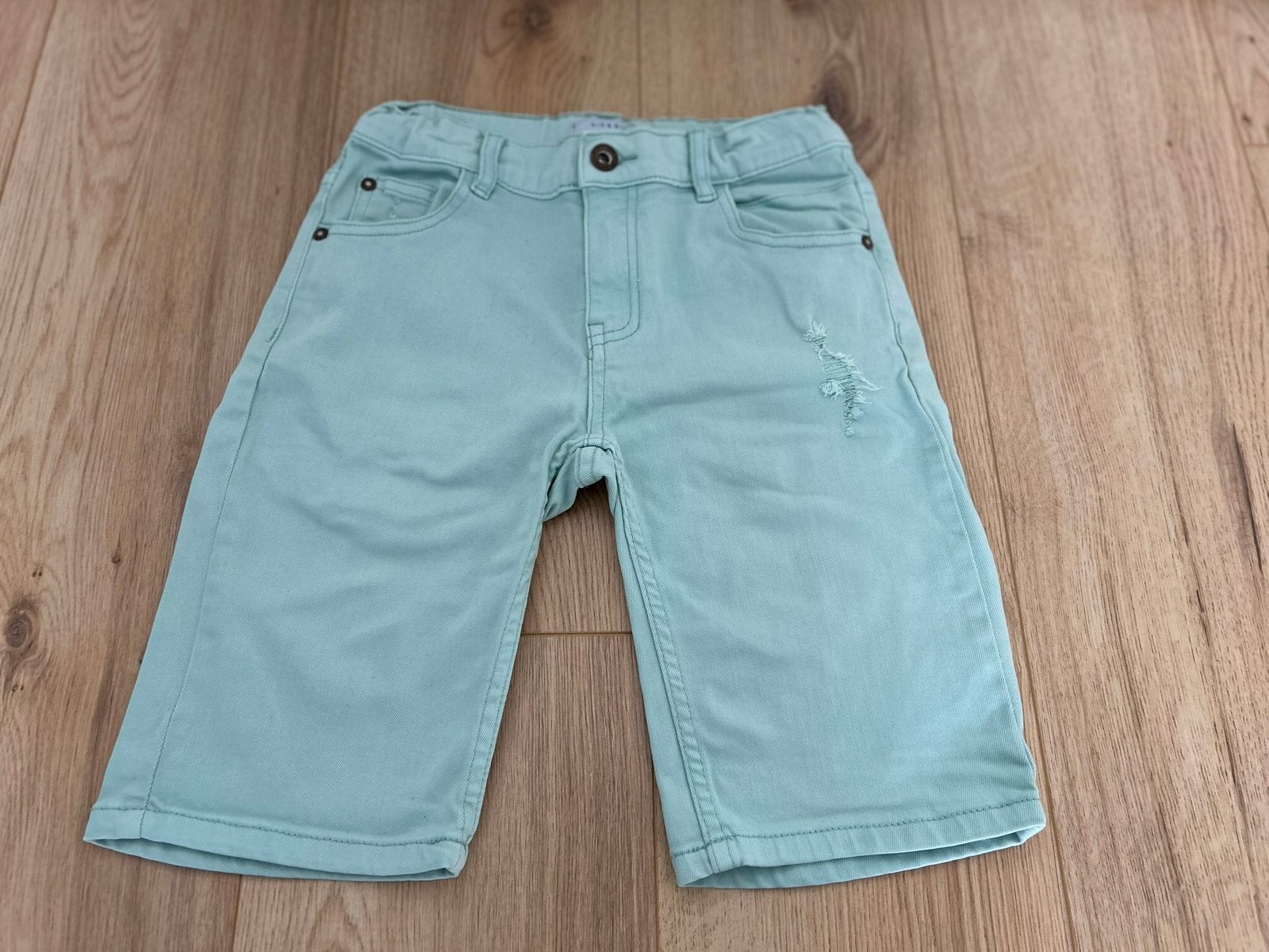 Nieuw stoere Nik&Nik kortejeans spijkerbroek jongen mint 140, Kinderen en Baby's, Kinderkleding | Maat 140, Ophalen of Verzenden