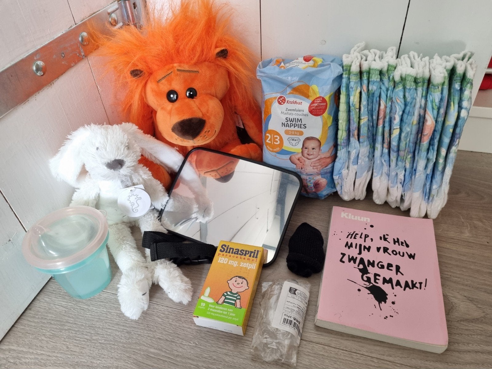 baby spulletjes. zwemluiers autospiegel knuffel etc, Ophalen of Verzenden, Nieuw, Overige typen