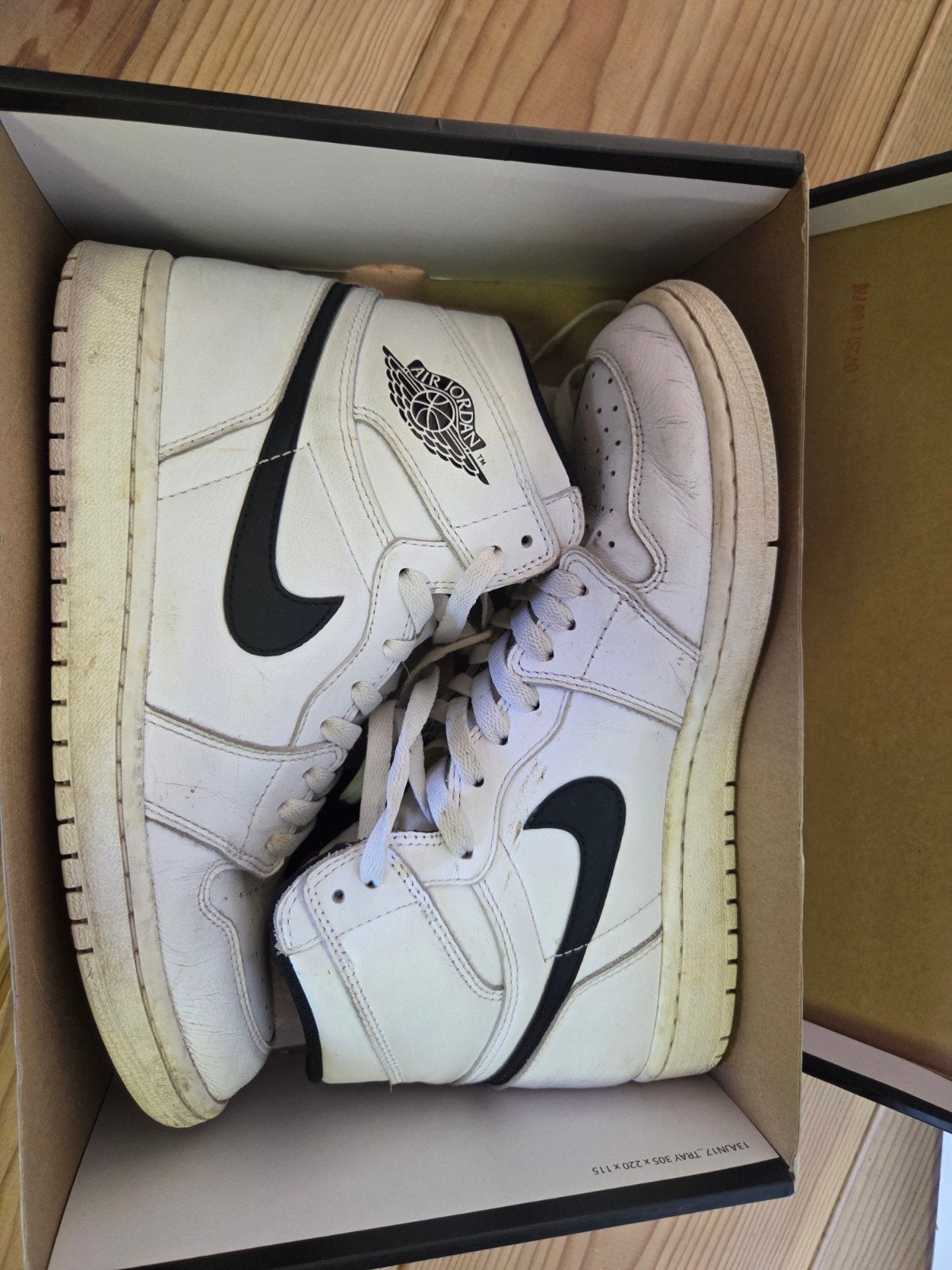 Nike Air Jordan 1 Retro High OG - Maat 42.5, Ophalen of Verzenden