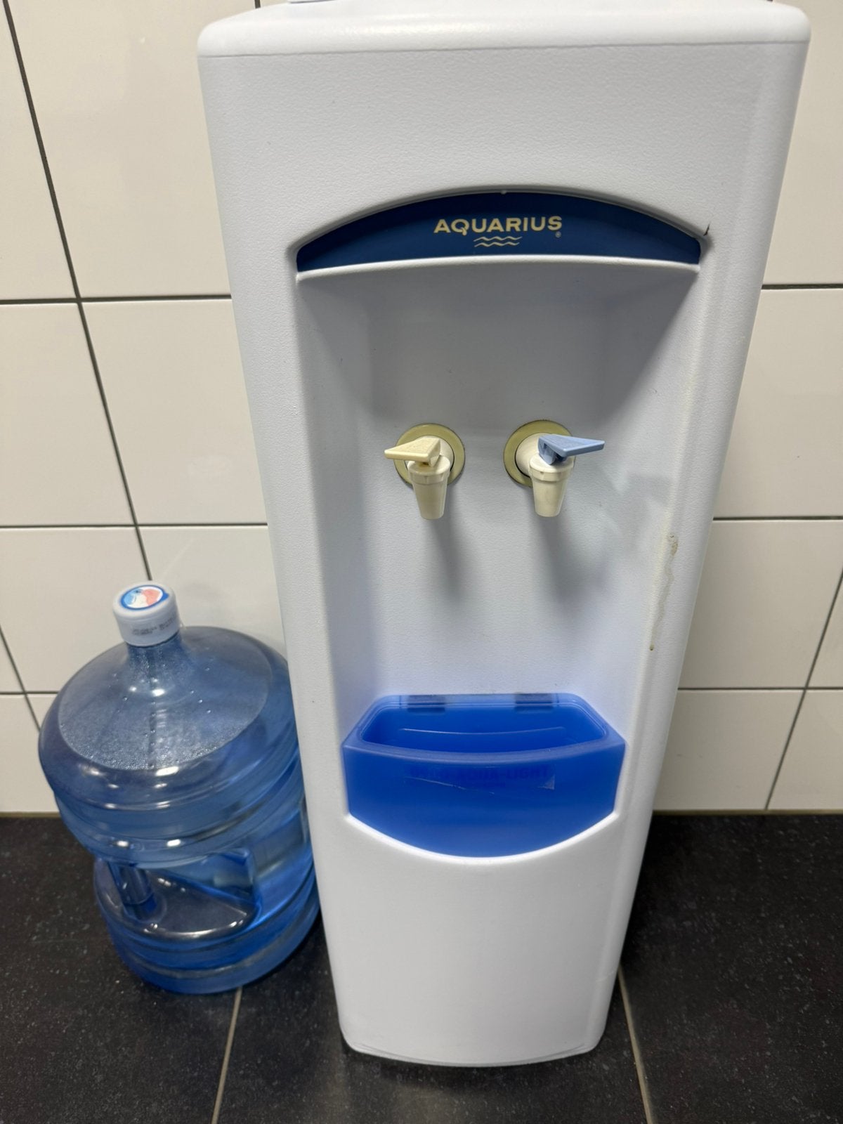 Aquarius waterkoeler/waterdispenser, Ophalen, Zo goed als nieuw, Waterkoeler